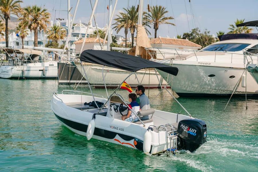 Malaga: Boat Rental without a License for Dolphin Watching - Helpful staff make the first trip easier