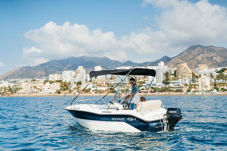 Malaga: Boat Rental without a License for Dolphin Watching - From the SOLNAUTIC meeting point to the open coast