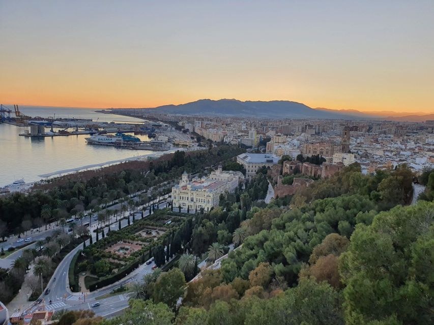 Málaga: Cathedral, Alcazaba, Roman Theater Walking Tour - Should you book it?