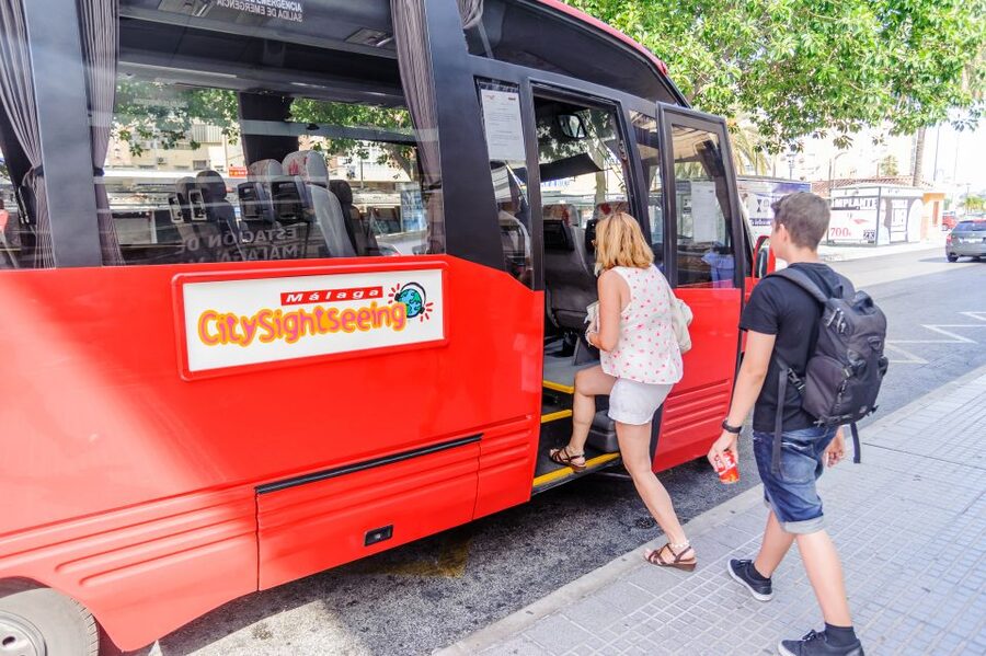 Malaga: City Sightseeing Hop-On Hop-Off Bus Tour - Take the red route for Málaga’s main sights