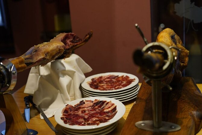 Málaga Evening Tapas Crawl Tour by Food Lover Tour - Is this Málaga tapas walk right for you?