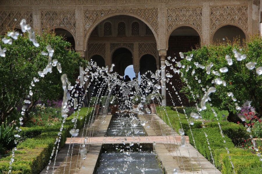 Malaga: Granada Day Trip with Alhambra, Palaces and Gardens - The Nasrid Palaces reward a guided visit