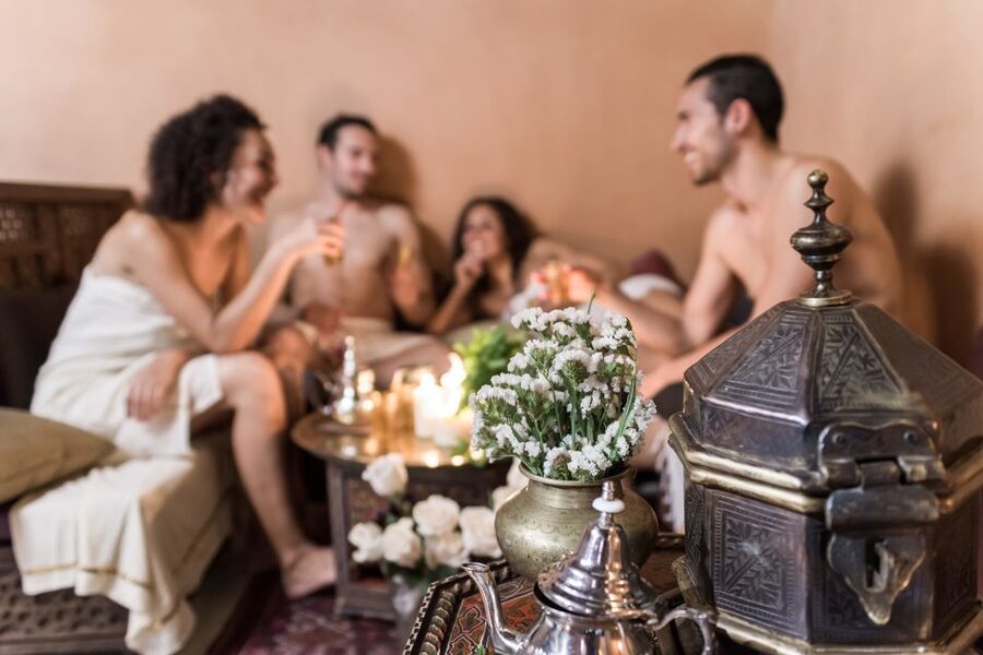 Malaga: Hammam Al Ándalus Entry Ticket with Massage - Mint tea and a place to rest