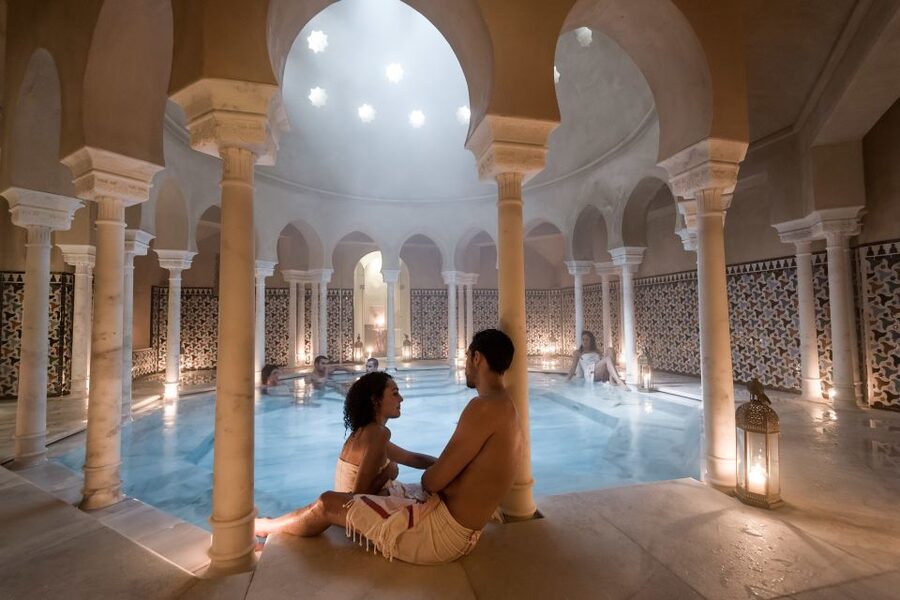 Malaga: Hammam Al Ándalus Entry Ticket with Massage - Moving between the hot, warm, and cold pools