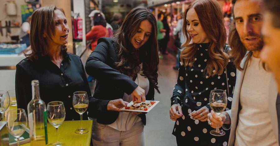 Malaga: Tapas Crawl - Why the small group and guide matter