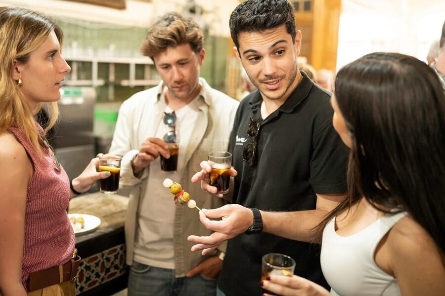 Málaga: Tapas, Wine & Rooftops Private Tour - Is $283 per person worth it?