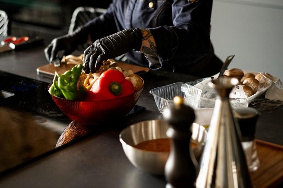 Malaga: The Ultimate Tapas Workshop with Market Visit - Should You Book This Málaga Tapas Class?