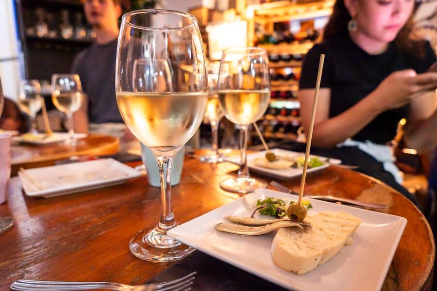 Malaga: Wine and Tapas Tour with Tastings and Drinks - From Plaza de la Constitución to the first tapas bar