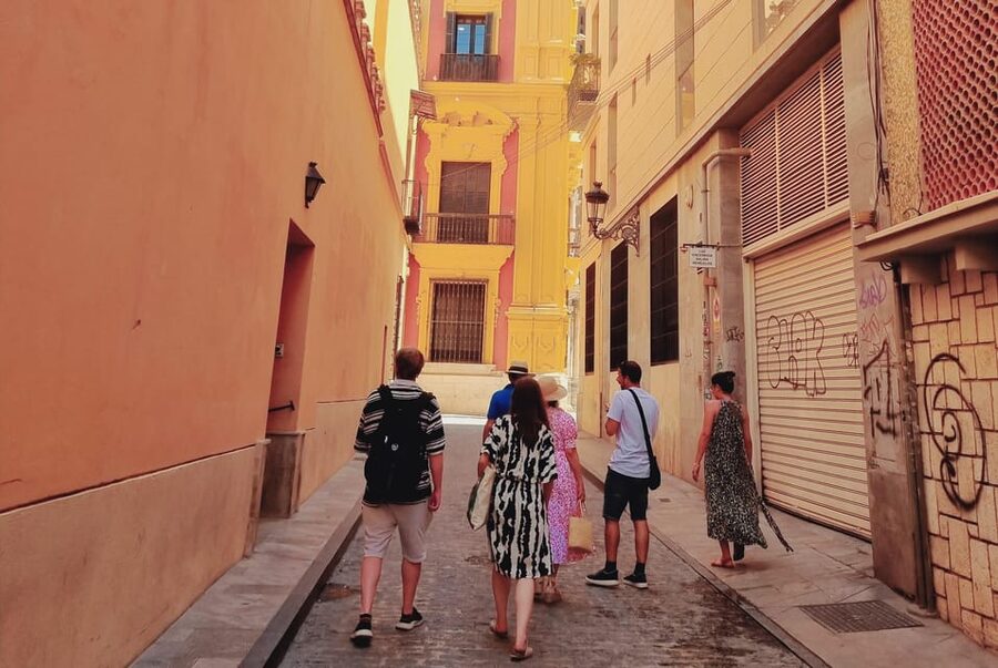 Málaga: Wine & Tapas Tour - Should you book?