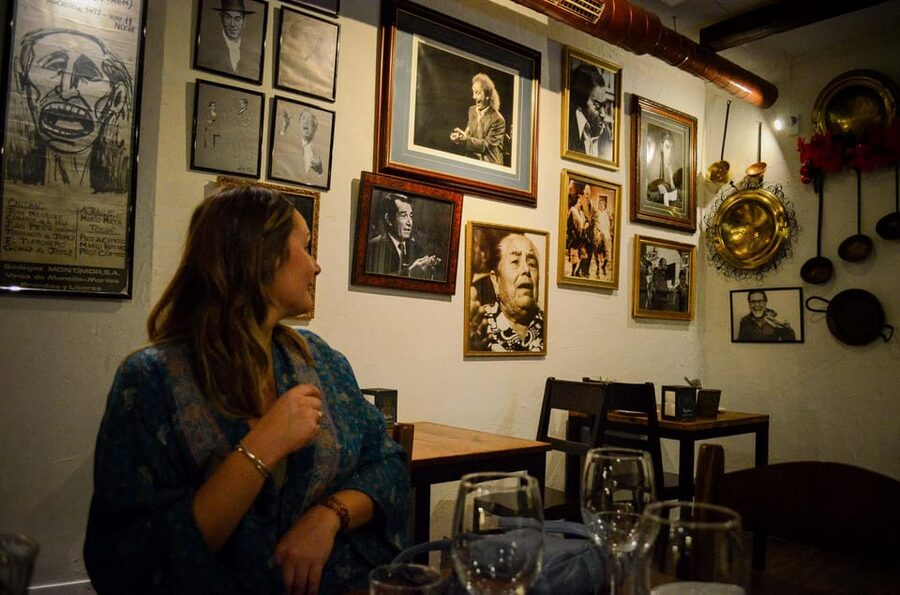 Málaga: Wine & Tapas Tour - Vermouth, cheese and sausages at a cozy bar