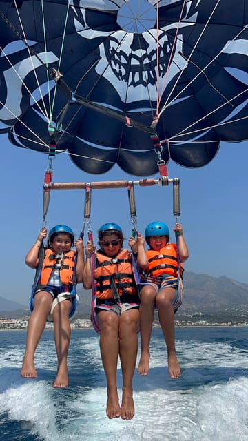 Marbella: Parasailing Flight from Puerto Banus - Views from 650 feet above the coast