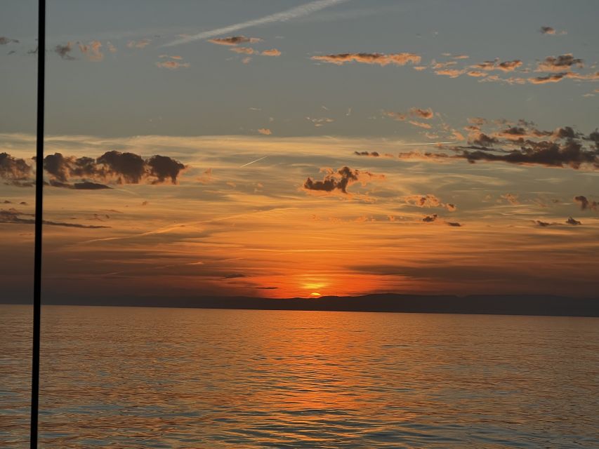 Marbella: Sunset Sailing Trip with Drinks and Snacks - Who will enjoy this Marbella cruise