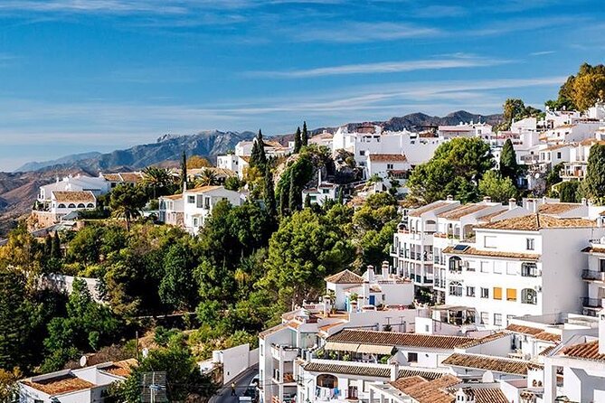 Mijas: Panoramic city tour in an electric Tuk Tuk - Is 35 minutes enough?