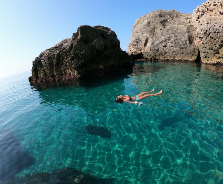Nerja: Guided Kayak Tour Nerja Cliffs and Maro Waterfall - Guides, photos and the practical value