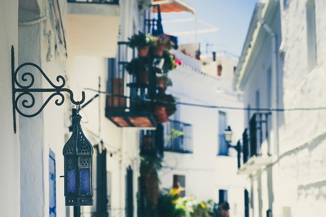 Nerja (Pueblo) + Frigiliana & El Acebuchal - Semi-Private - At a glance
