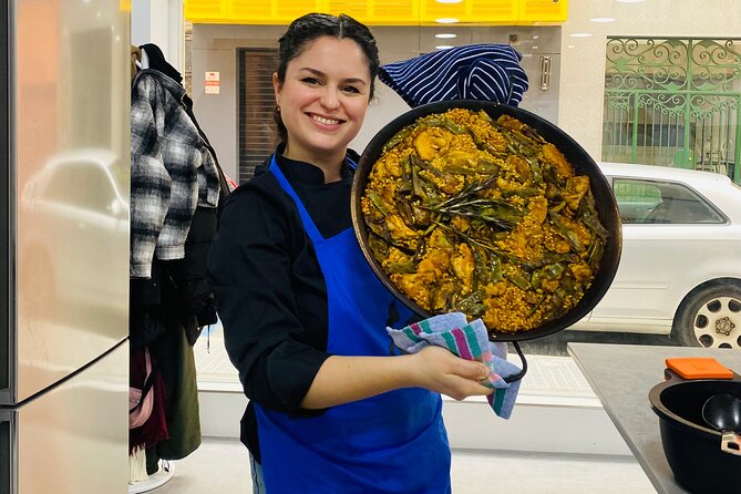 Paella and Sangria Workshop in Malaga - Meeting in central Málaga