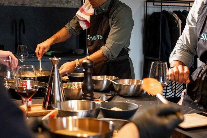 Paella Cooking Class with English Guide in Malaga - Who should book this Malaga cooking class?