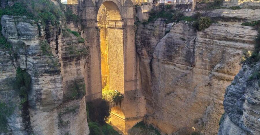 Ronda: 2-Hour Private Walking Tour - From La Merced to the Alameda del Tajo