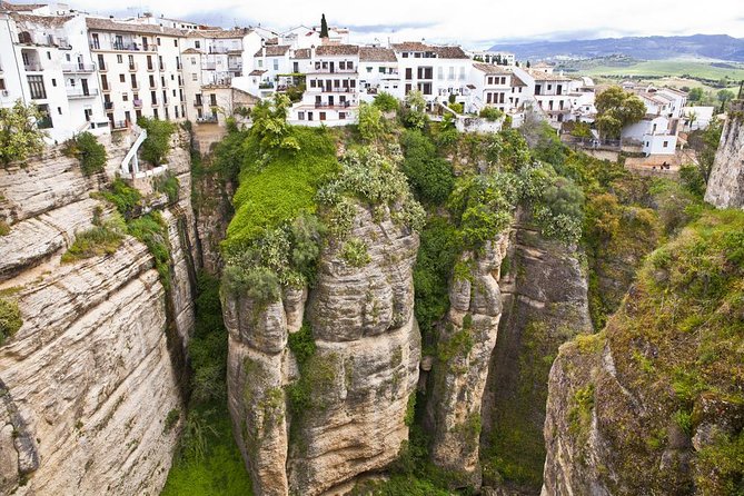 Ronda and Setenil de las Bodegas tour from Malaga - Two Andalusian towns, two very different moods