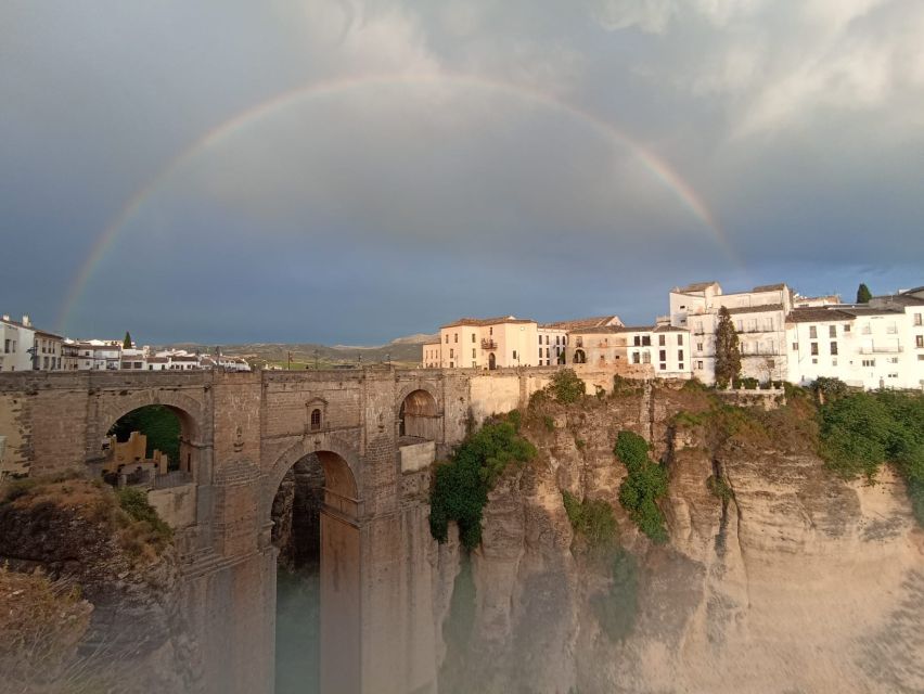 Ronda: Guided Walking Tour with English or Spanish Guide - At a glance