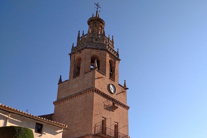 Ronda Self-Guided Audio Tour with Andalucia Travel Expert - A garden start, then a first look over the valley