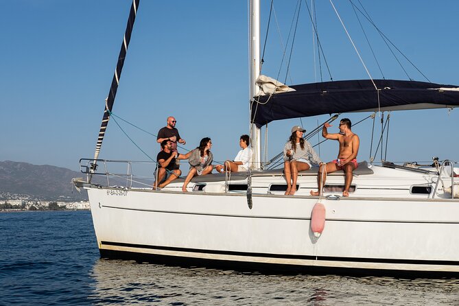 Sailing Adventure: Sailing, Dolphins and Relaxation with Drinks - Sailing, not just riding on a boat