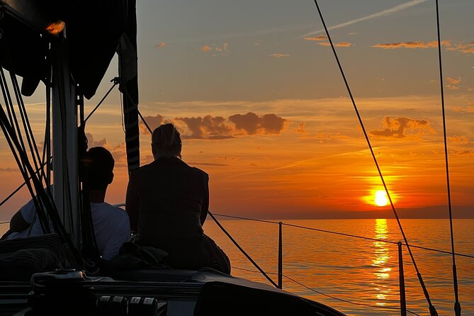 Sunset Sailing along the Marbella coast from Puerto Banus - At a glance: Puerto Banús at sunset