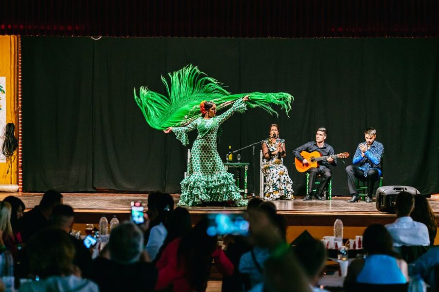 Torremolinos: Flamenco Show with Dinner and Drinks - FAQ