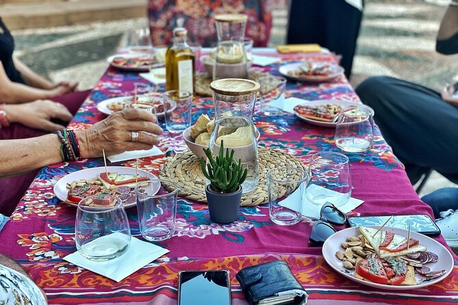 Winederlust Wine Tasting - Meeting Linda at Villa Antumalal